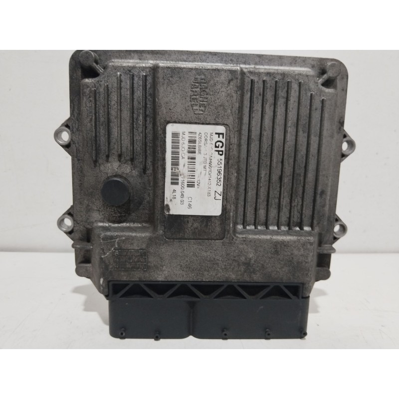 Recambio de centralita motor uce para opel corsa c cosmo referencia OEM IAM 55196352ZJ 7160004904 