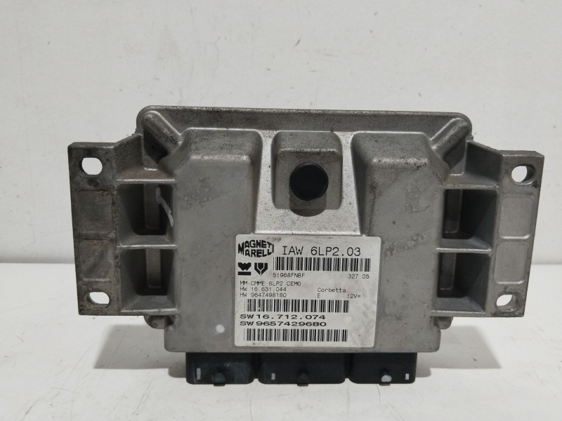 Recambio de centralita motor uce para peugeot 206 berlina xr referencia OEM IAM 51968FNBF  9657429680