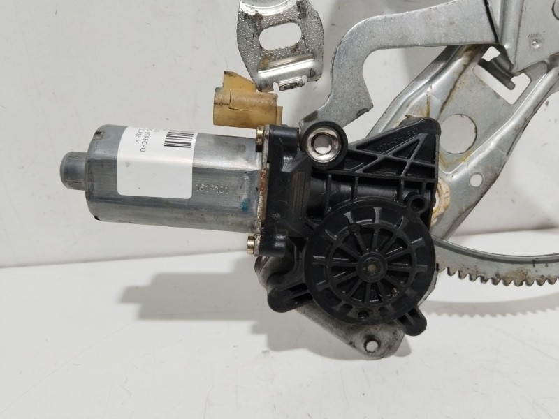 Recambio de elevalunas trasero derecho para mercedes-benz clase m (w163) 320 (163.154) referencia OEM IAM 9137041105  