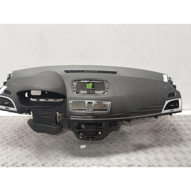 Recambio de salpicadero para renault megane iii hatchback (bz0/1_, b3_) 1.9 dci (bz0n, bz0j) referencia OEM IAM 681000022R  