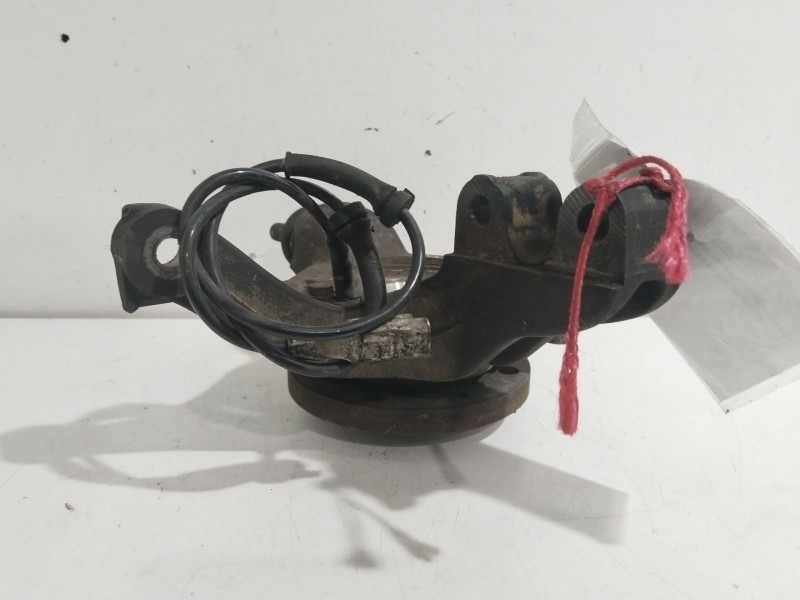 Recambio de mangueta delantera derecha para peugeot 307 berlina (s2) xs referencia OEM IAM   