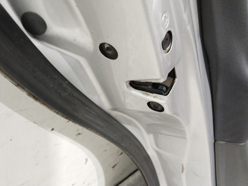 Recambio de puerta trasera izquierda para seat leon (1m1) 1.6 16 v referencia OEM IAM 1M0833055L  PLATA