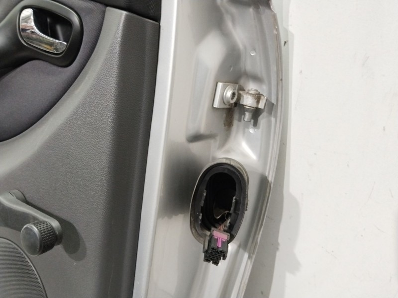Recambio de puerta trasera izquierda para seat leon (1m1) 1.6 16 v referencia OEM IAM 1M0833055L  PLATA