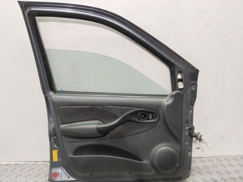 Recambio de puerta delantera izquierda para tata indigo (4_v2) 1.4 td referencia OEM IAM   GRIS