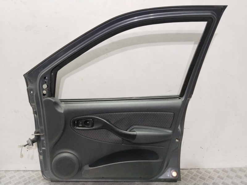 Recambio de puerta delantera derecha para tata indigo (4_v2) 1.4 td referencia OEM IAM   PLATA