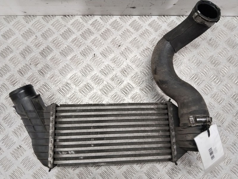 Recambio de intercooler para peugeot 3008 sport pack referencia OEM IAM 96730157807  