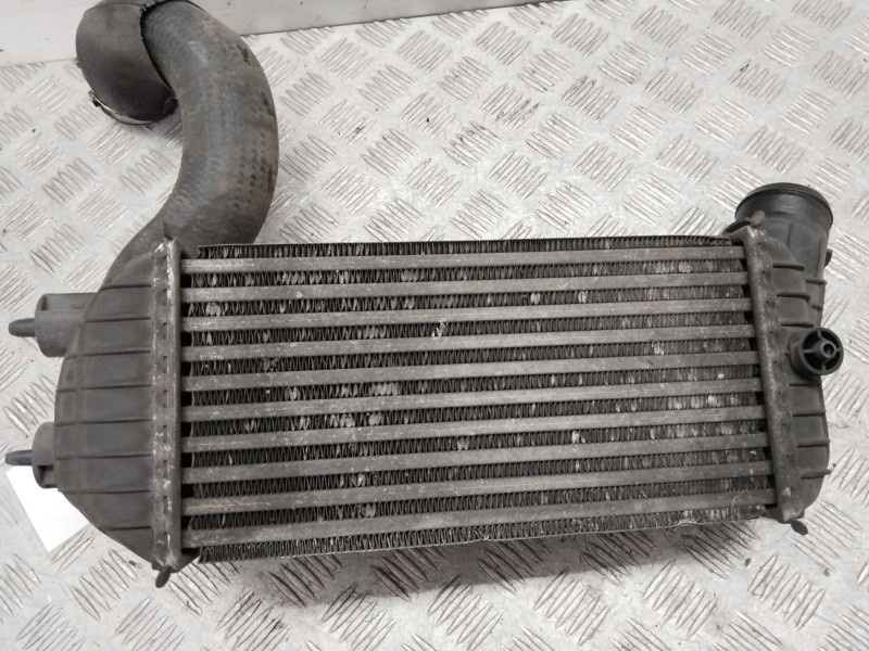 Recambio de intercooler para peugeot 3008 sport pack referencia OEM IAM 96730157807  