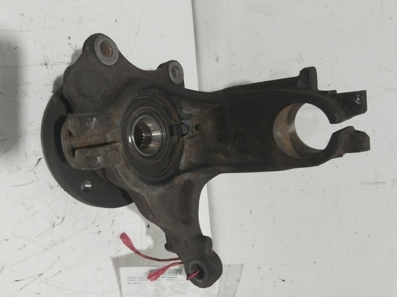 Recambio de mangueta delantera derecha para peugeot 207 sport referencia OEM IAM   