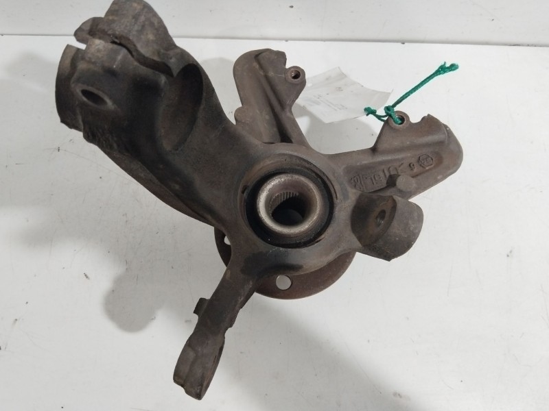 Recambio de mangueta delantera izquierda para volkswagen polo (9n1) highline referencia OEM IAM   