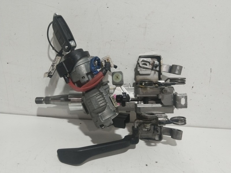 Recambio de columna direccion para hyundai i40 cab bluedrive referencia OEM IAM 563103Z170  