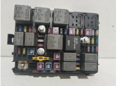 Recambio de caja reles / fusibles para kia carens 1.6 lx referencia OEM IAM PA66TD30  