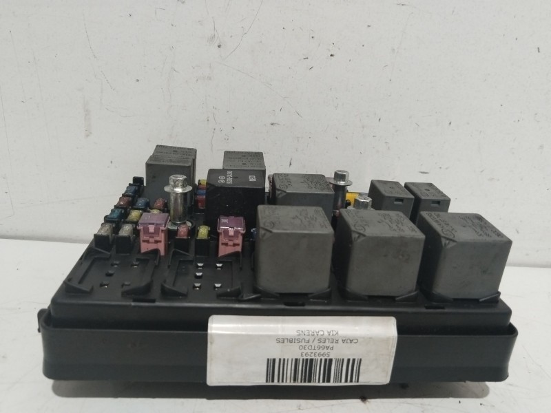 Recambio de caja reles / fusibles para kia carens 1.6 lx referencia OEM IAM PA66TD30  