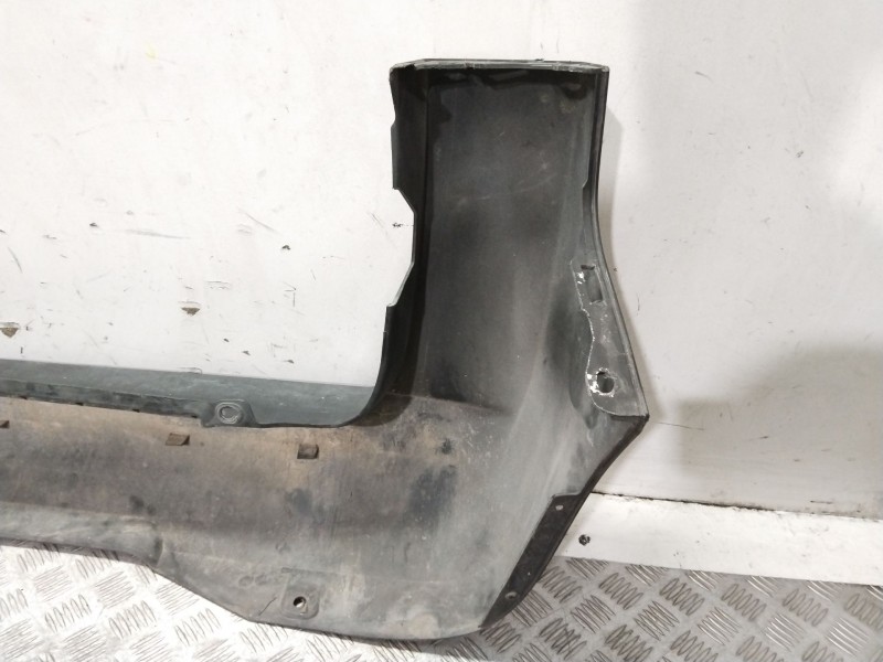 Recambio de paragolpes trasero para fiat fiorino básico familiar referencia OEM IAM 735460427  NERO