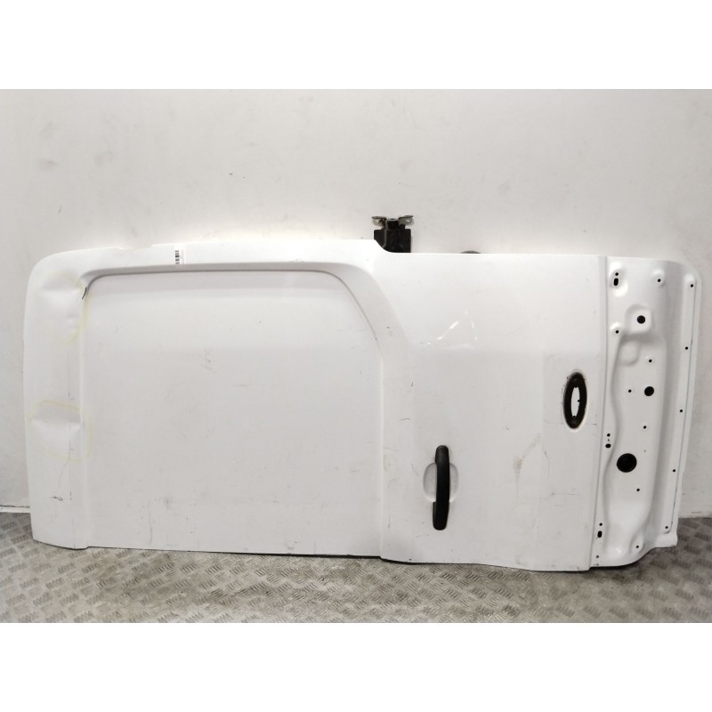 Recambio de puerta trasera derecha para ford transit pritsche (ttg) 350 l3 cabina simple referencia OEM IAM 2405061  BLANCO