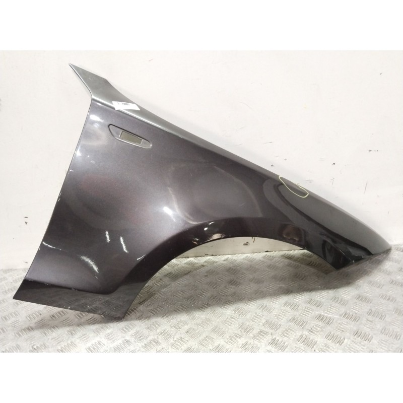 Recambio de aleta delantera derecha para bmw 1 (e87) 118 d referencia OEM IAM 41357133228  NEGRO