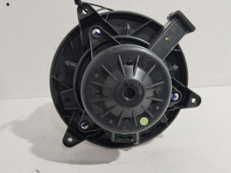 Recambio de motor calefaccion para opel insignia berlina sportive referencia OEM IAM 5242673401  