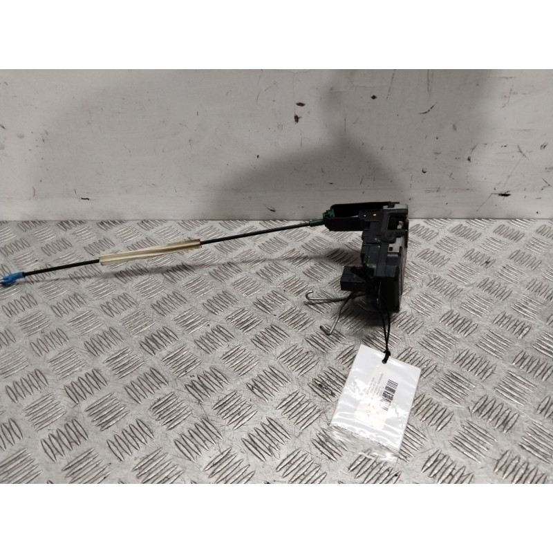 Recambio de cerradura puerta delantera izquierda para opel astra gtc sport referencia OEM IAM 13210748  