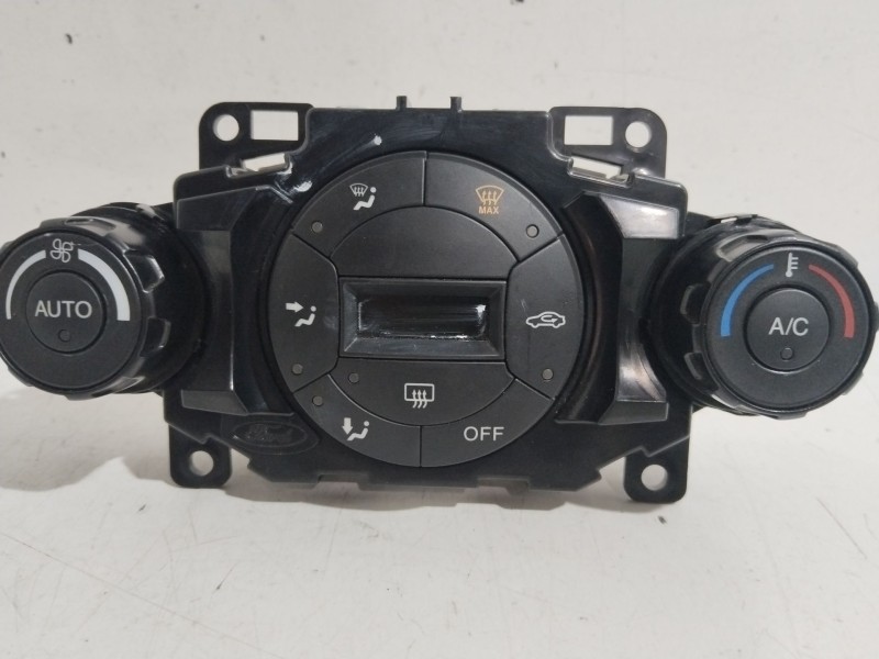 Recambio de mando calefaccion / aire acondicionado para ford fiesta (ccn) titanium referencia OEM IAM 8A6T18C612  
