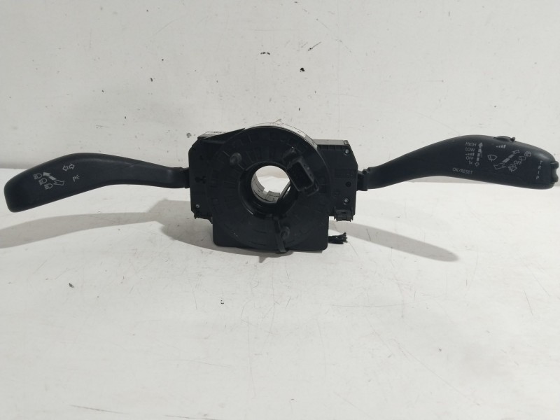 Recambio de mando multifuncion para ford fiesta (ccn) titanium referencia OEM IAM 8A6T13N064  