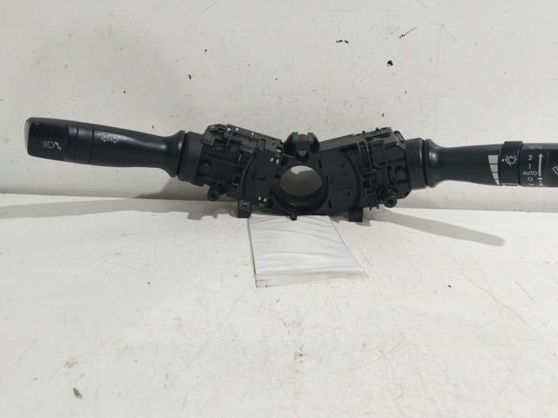 Recambio de mando multifuncion para hyundai i40 cab bluedrive referencia OEM IAM 3753MA2211  