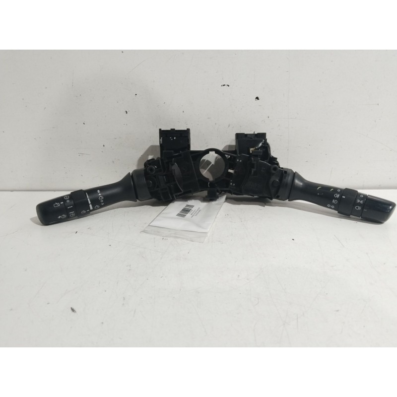 Recambio de mando multifuncion para toyota auris active referencia OEM IAM 8465202411  8414002291