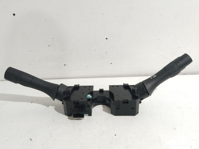 Recambio de mando multifuncion para nissan leaf basis referencia OEM IAM 255503NA1A  