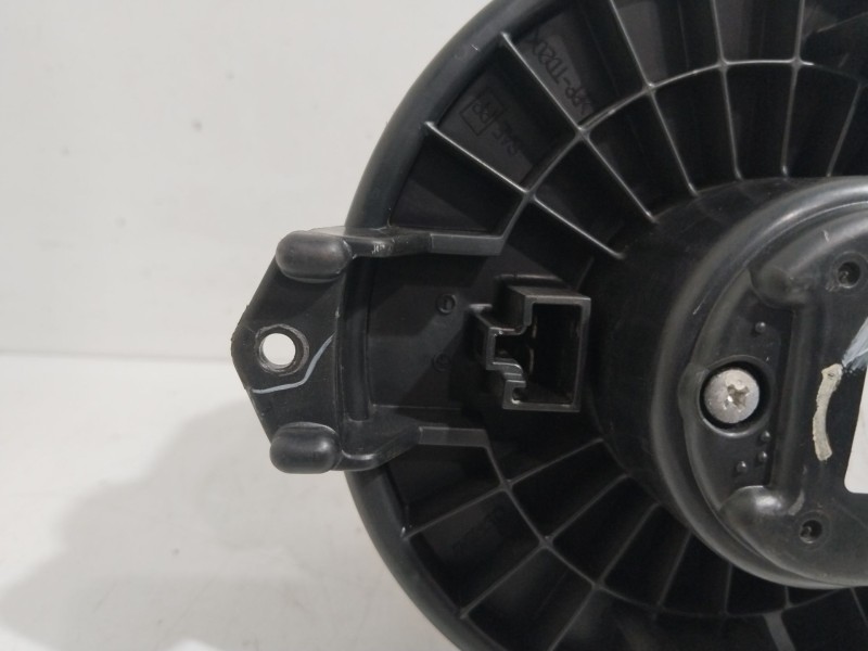 Recambio de motor calefaccion para suzuki sx4 rw (ey) gl+ referencia OEM IAM AV2727000311  