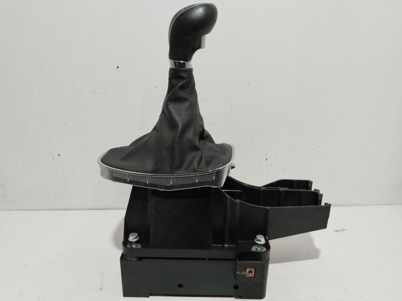 Recambio de palanca cambio para opel insignia berlina sportive referencia OEM IAM 8126201000  