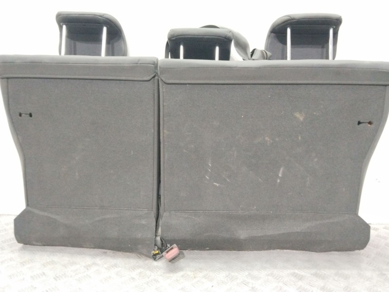 Recambio de espaldar trasero para hyundai i40 cab bluedrive referencia OEM IAM   