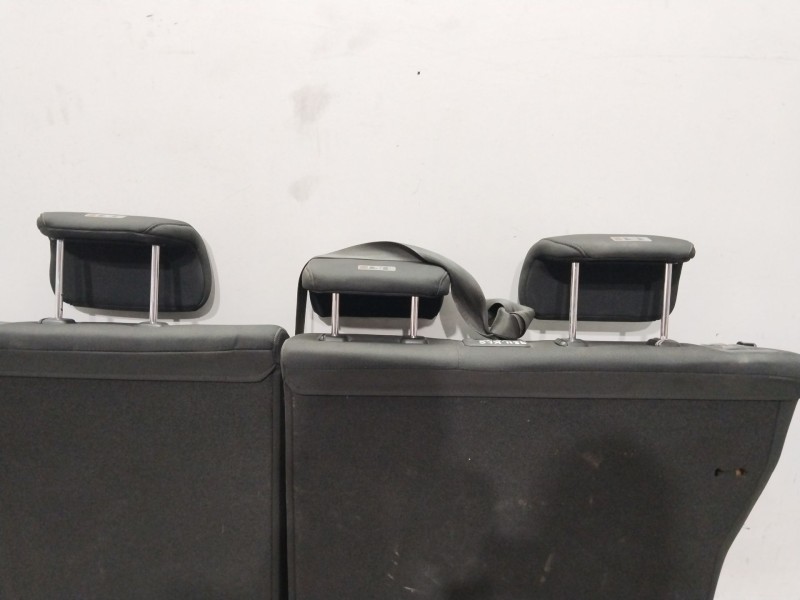 Recambio de espaldar trasero para hyundai i40 cab bluedrive referencia OEM IAM   