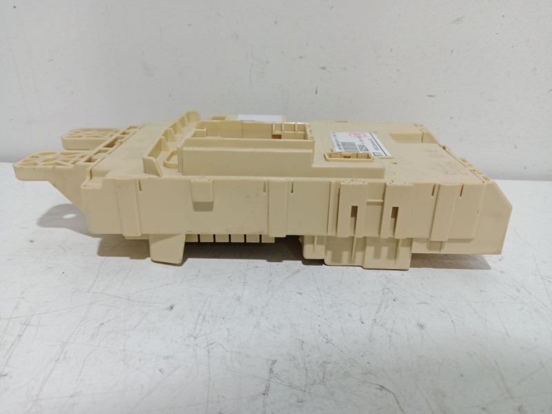 Recambio de caja reles / fusibles para hyundai ioniq (ae) 1.6 gdi hybrid referencia OEM IAM 91950G2514  1318817061