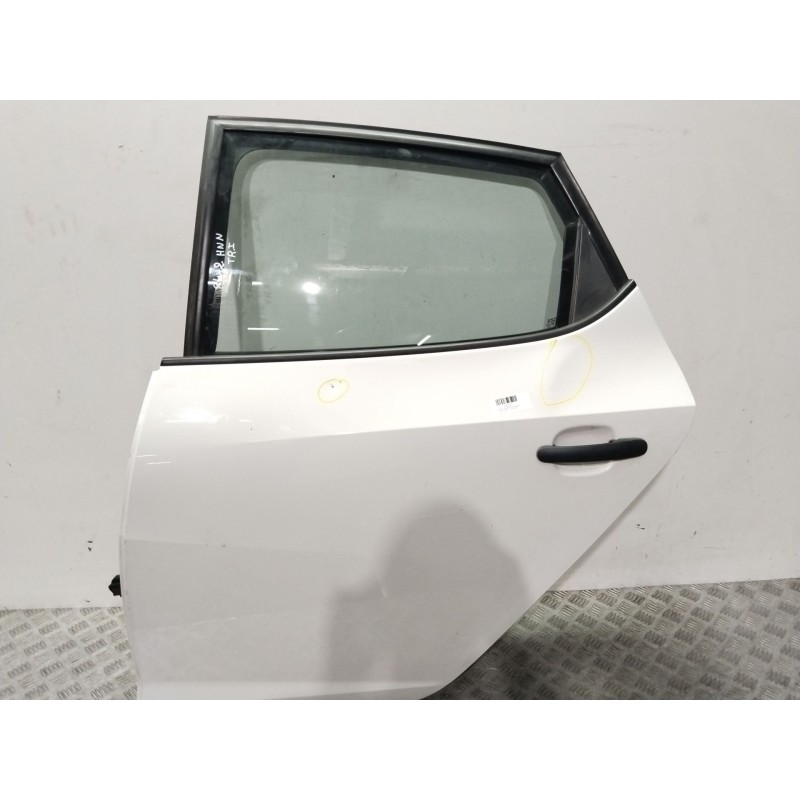 Recambio de puerta trasera izquierda para seat ibiza iv (6j5, 6p1) 1.6 tdi referencia OEM IAM 6J4833055  BLANCO