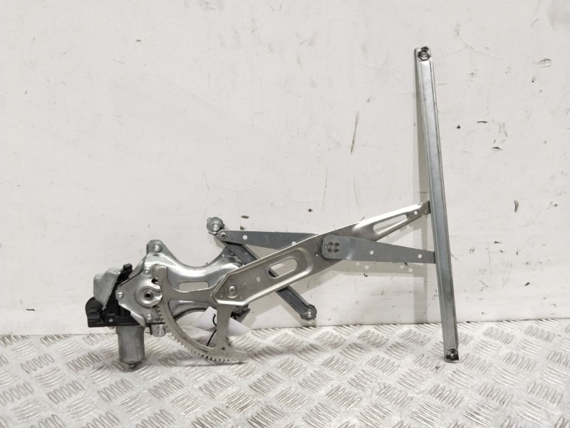 Recambio de elevalunas trasero derecho para toyota prius (nhw30) plug-in hybrid advance referencia OEM IAM 8571047130 T720106202