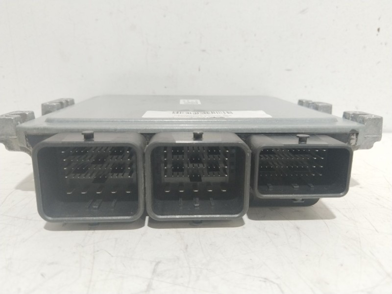 Recambio de centralita motor uce para citroën c4 picasso millenium referencia OEM IAM 9800268980  