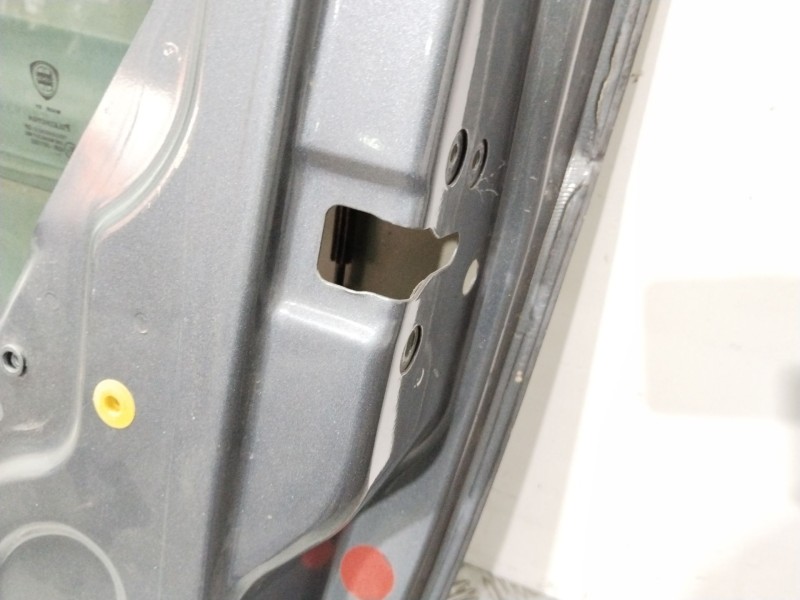 Recambio de puerta delantera derecha para lancia ypsilon (101) 1.2 8v referencia OEM IAM 0051703010 GRIS 