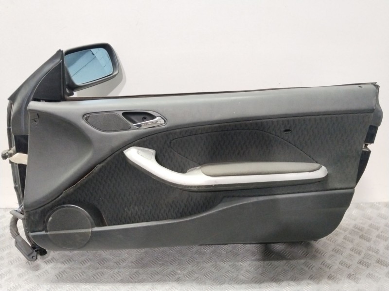 Recambio de puerta delantera derecha para bmw serie 3 berlina (e46) 318i referencia OEM IAM  AZUL  Recambio de puerta delantera derecha para bmw serie 3 berlina (e46) 318i referencia OEM IAM  AZUL