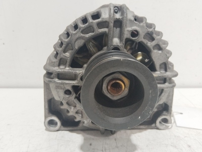 Recambio de alternador para opel zafira / zafira family b (a05) 1.8 (m75) referencia OEM IAM 13229984  