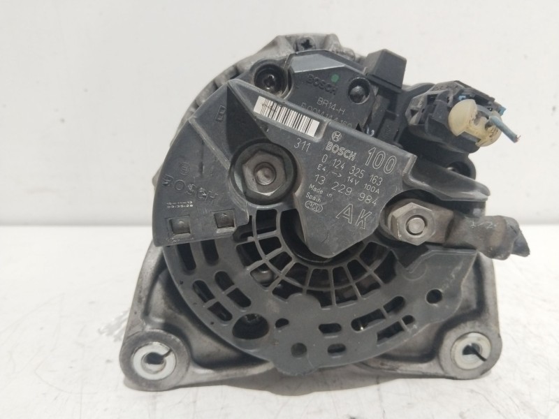 Recambio de alternador para opel zafira / zafira family b (a05) 1.8 (m75) referencia OEM IAM 13229984  