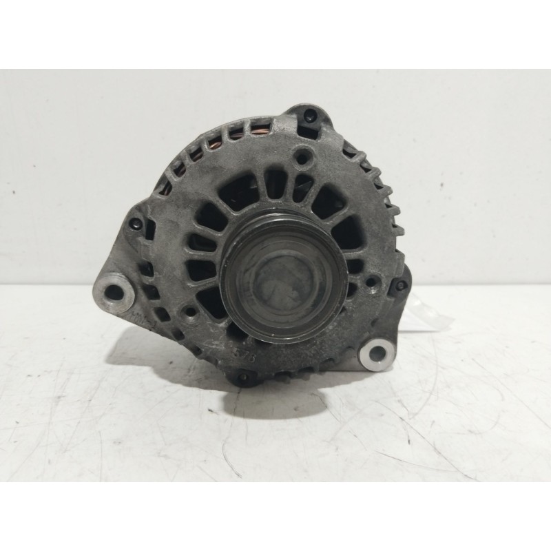 Recambio de alternador para ssangyong rodius i 2.7 xdi referencia OEM IAM A6651540202  