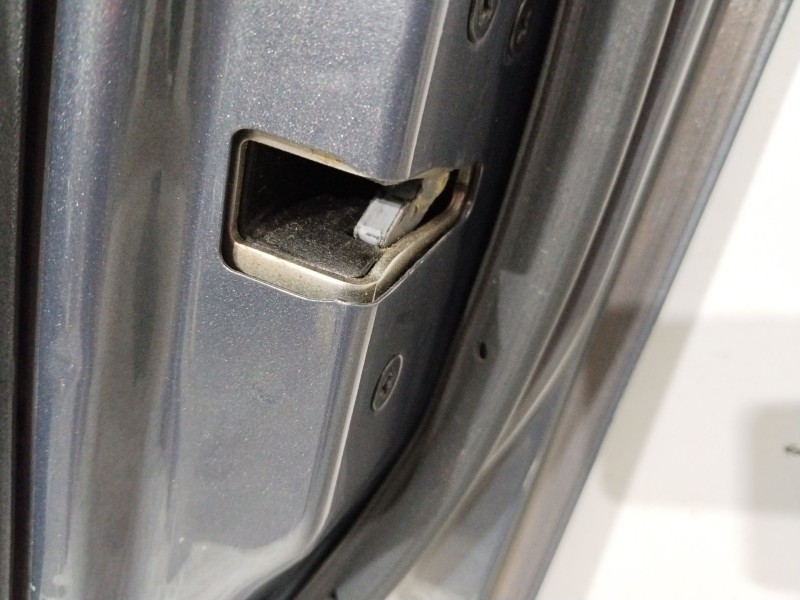 Recambio de puerta delantera derecha para mazda 5 (cr) 2.0 cd (cr19) referencia OEM IAM CDY35802X  GRIS