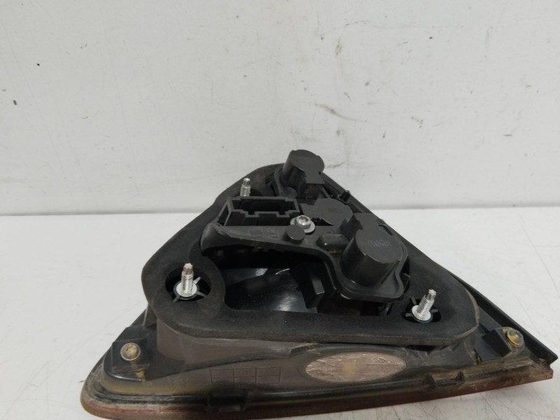 Recambio de piloto porton trasero derecho para seat toledo (kg3) emoción referencia OEM IAM   