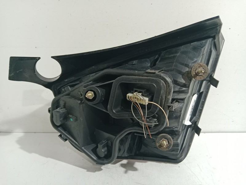 Recambio de piloto trasero derecho para fiat stilo (192_) 1.9 jtd (192_xe1a) referencia OEM IAM 46823705  