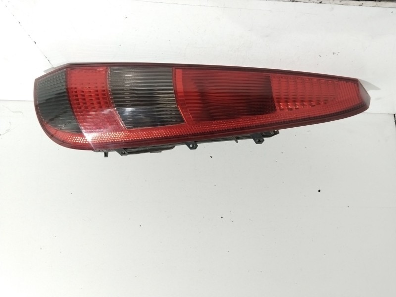 Recambio de piloto trasero derecho para ford fiesta v (jh_, jd_) 1.3 referencia OEM IAM 2S6113A602B   Recambio de piloto trasero derecho para ford fiesta v (jh_, jd_) 1.3 referencia OEM IAM 2S6113A602B