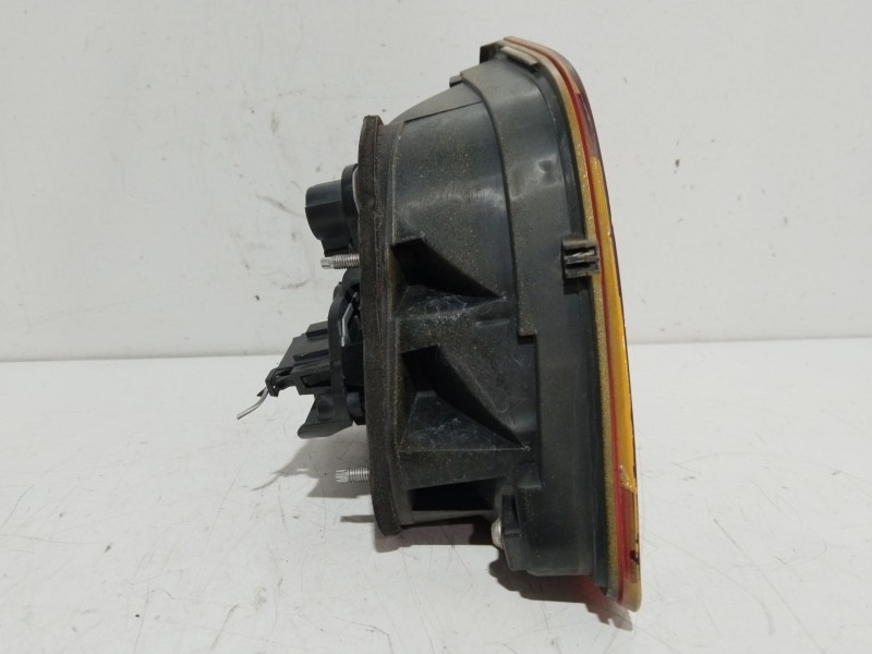 Recambio de piloto porton trasero izquierdo para seat toledo (kg3) emoción referencia OEM IAM   