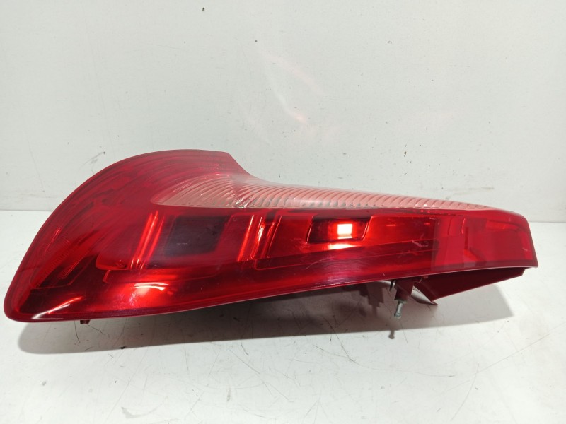 Recambio de piloto trasero derecho para citroën c4 coupé (la_) 1.6 16v referencia OEM IAM 9646801677   Recambio de piloto trasero derecho para citroën c4 coupé (la_) 1.6 16v referencia OEM IAM 9646801677