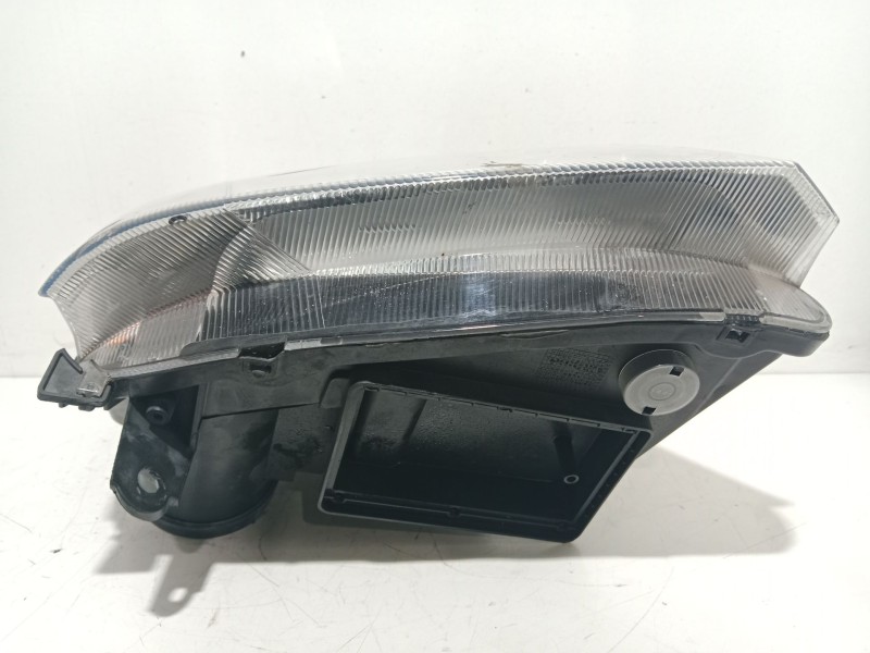 Recambio de faro derecho para opel meriva a monospace (x03) 1.3 cdti (e75) referencia OEM IAM 93175365  