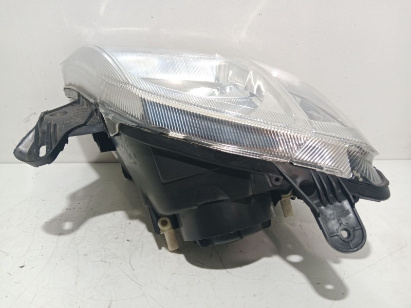 Recambio de faro derecho para opel meriva a monospace (x03) 1.3 cdti (e75) referencia OEM IAM 93175365  