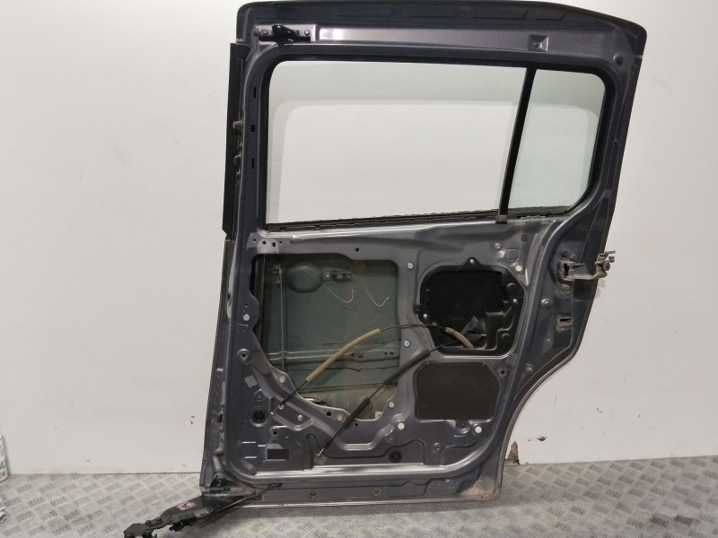 Recambio de puerta trasera derecha para mazda 5 (cr) 2.0 cd (cr19) referencia OEM IAM C2Y57202XF  