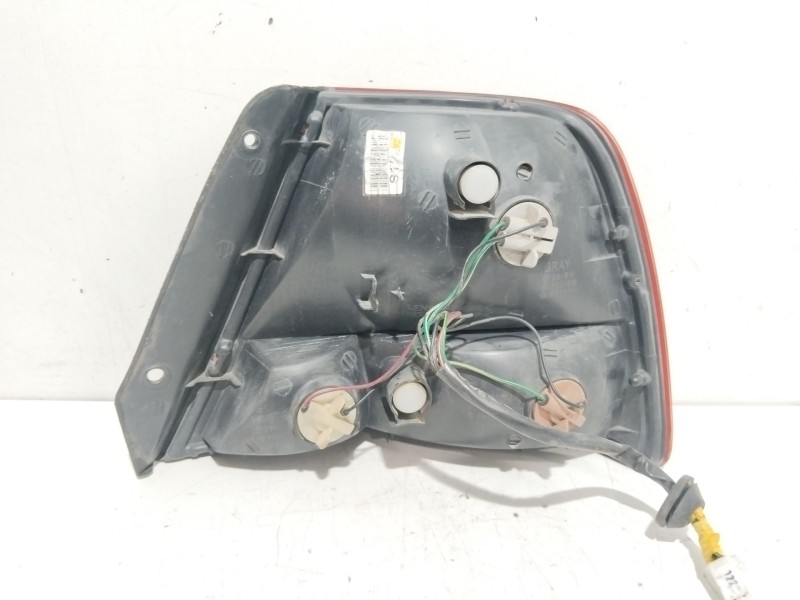 Recambio de piloto trasero izquierdo para hyundai accent ii (lc) 1.3 referencia OEM IAM 9240125220   Recambio de piloto trasero izquierdo para hyundai accent ii (lc) 1.3 referencia OEM IAM 9240125220