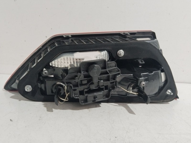 Recambio de piloto porton trasero derecho para seat leon st (5f8) reference referencia OEM IAM 5F9945094  